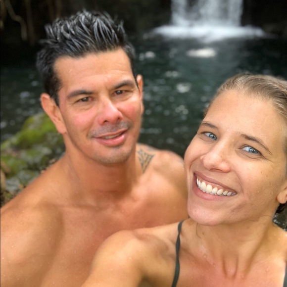 Meet your Posher, Nicole - Picture 4 of 6